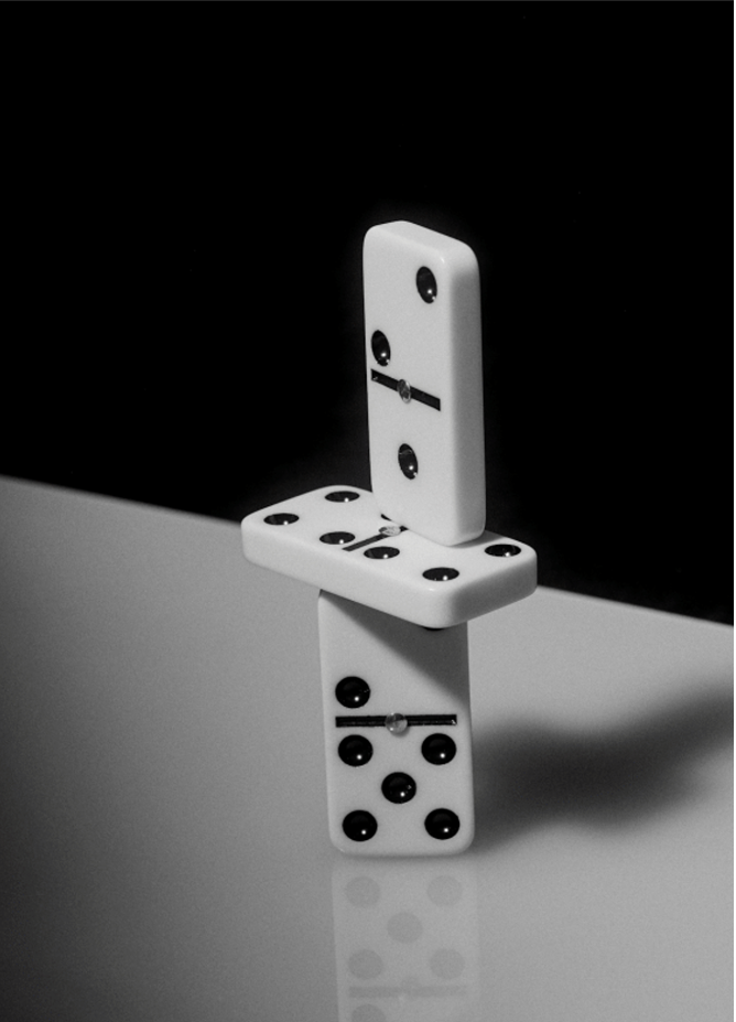 Stacked dominos